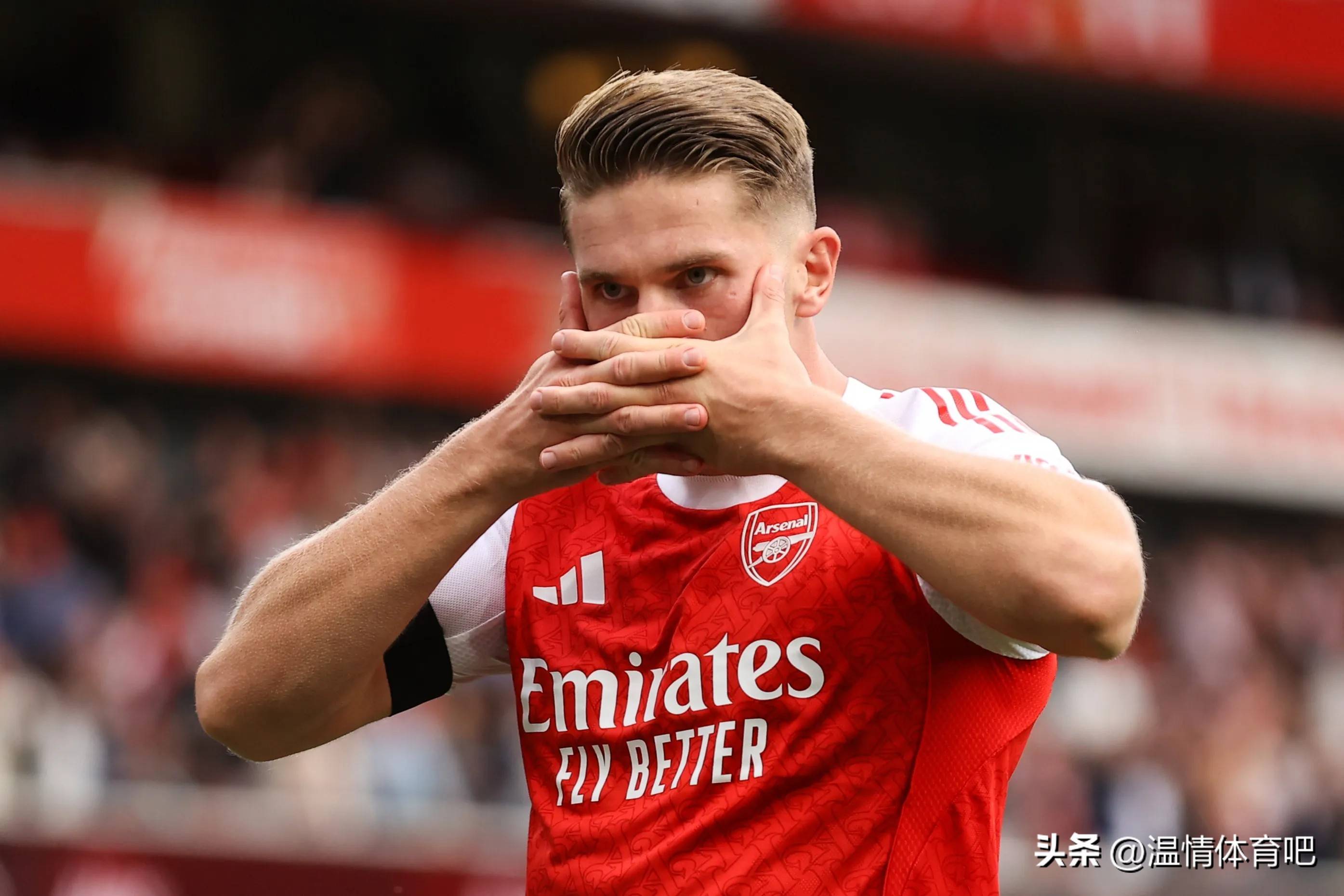 西甲倒计时，阿贾克斯清晨临场应变，细节引发关注，悬念犹存，更衣室氛围转暖(阿贾克斯什么意思)-天博网站