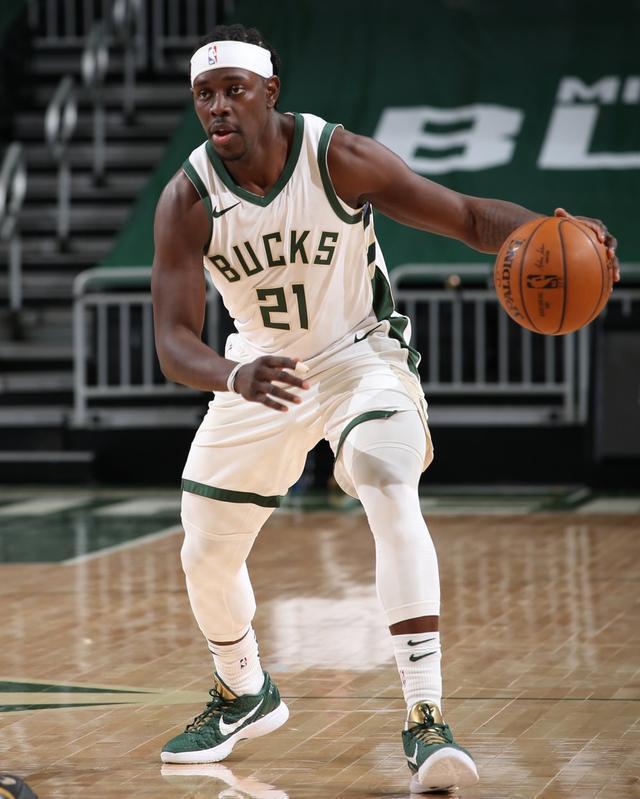 中超关键时刻走向成谜;密尔沃基雄鹿调整名单;目标明确;更衣室氛围转暖的简单介绍-天博官网