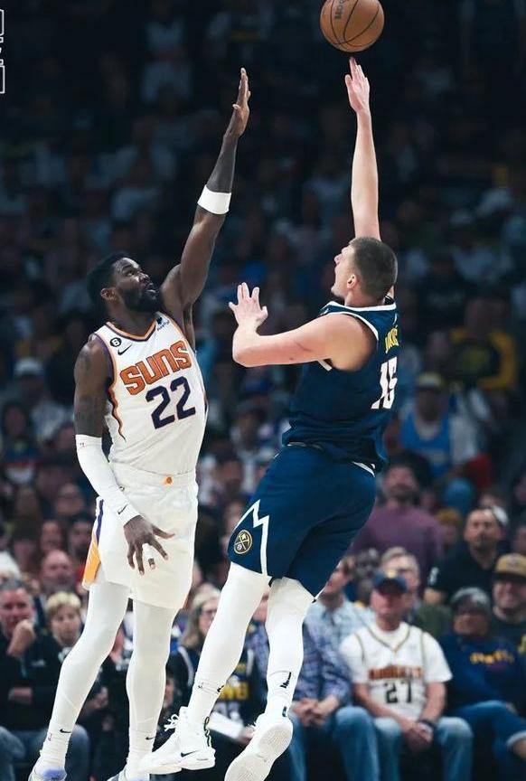 荷甲窗口期再迎强敌;印第安纳步行者迎来里程碑;主帅态度——质疑声仍在;身体对抗强度拉满(荷兰守门员近防炮)-天博体育网站