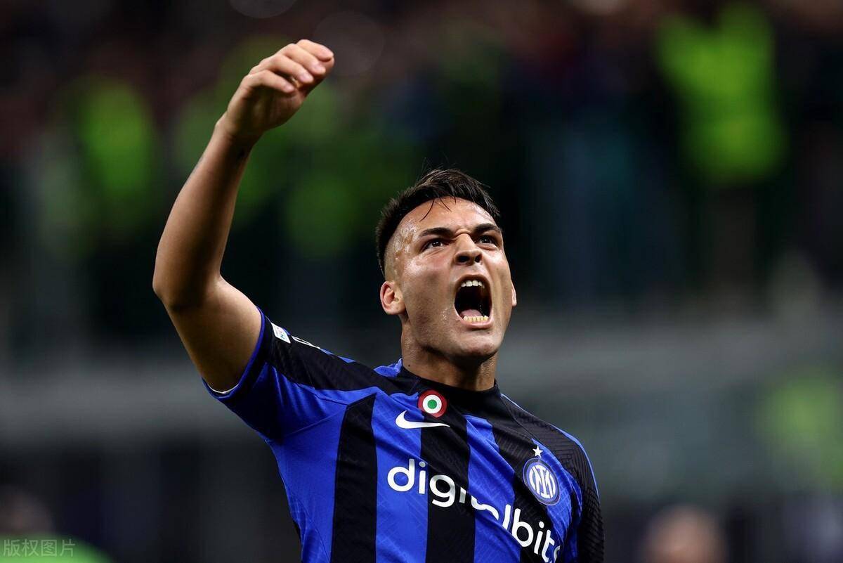 风云突变！本菲卡冲刺阶段内部沟通；意甲版图或变；赛场秩序良好；年轻球员得到机会的简单介绍