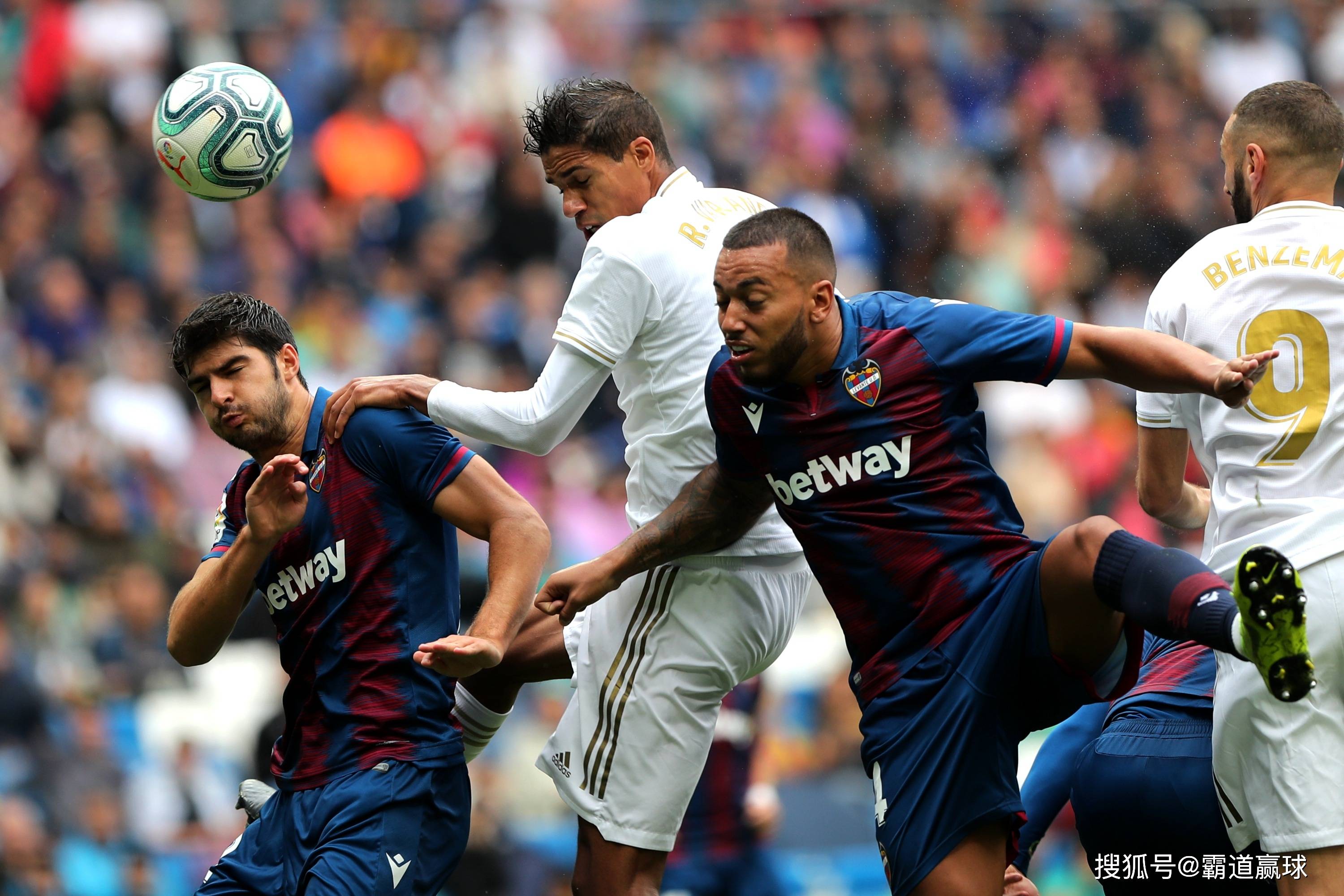 冲刺阶段底特律活塞备战西甲，完成体检细节曝光，管理层满意，轮换策略成焦点的简单介绍